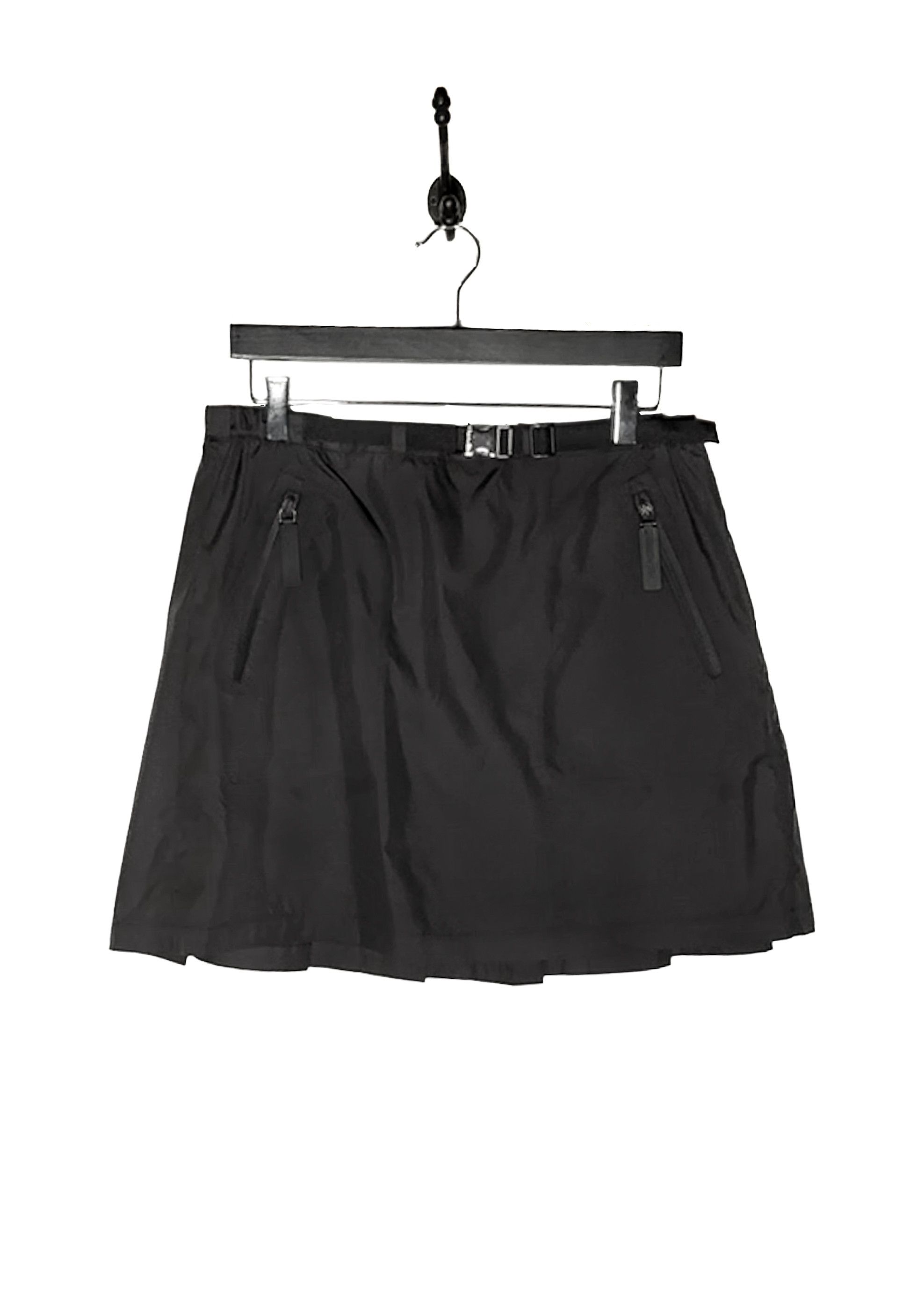 Dior Dior Black Utility Belted Rear-Pleated Mini Skirt Size 30" / US 8 / IT 44 - 1 Thumbnail