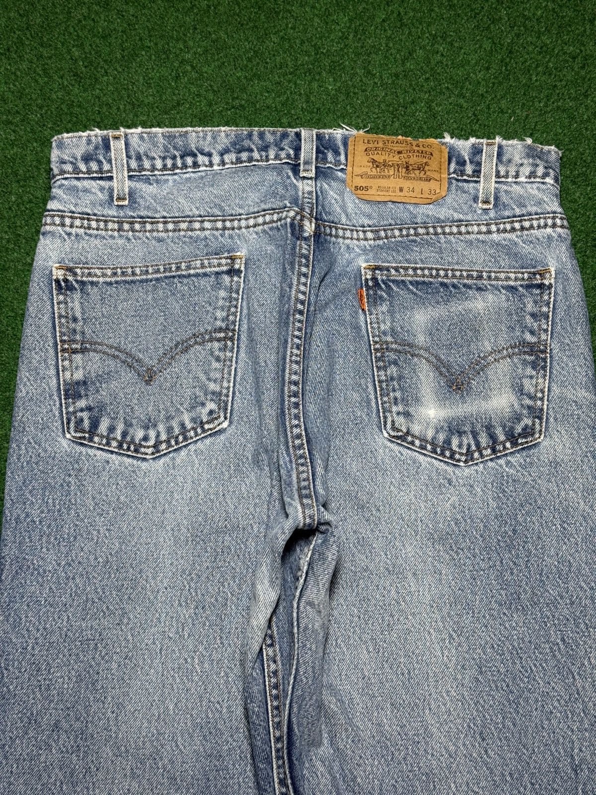 Levi's Vintage Clothing Vintage 90s Levi’s 505 Light Wash Distressed 32x34 Jeans Size US 32 / EU 48 - 2 Thumbnail