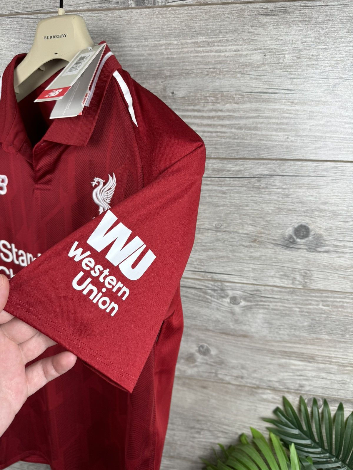 New Balance New Balance Liverpool 2018/19 Home Horley 21 Football Size US S / EU 44-46 / 1 - 18 Thumbnail