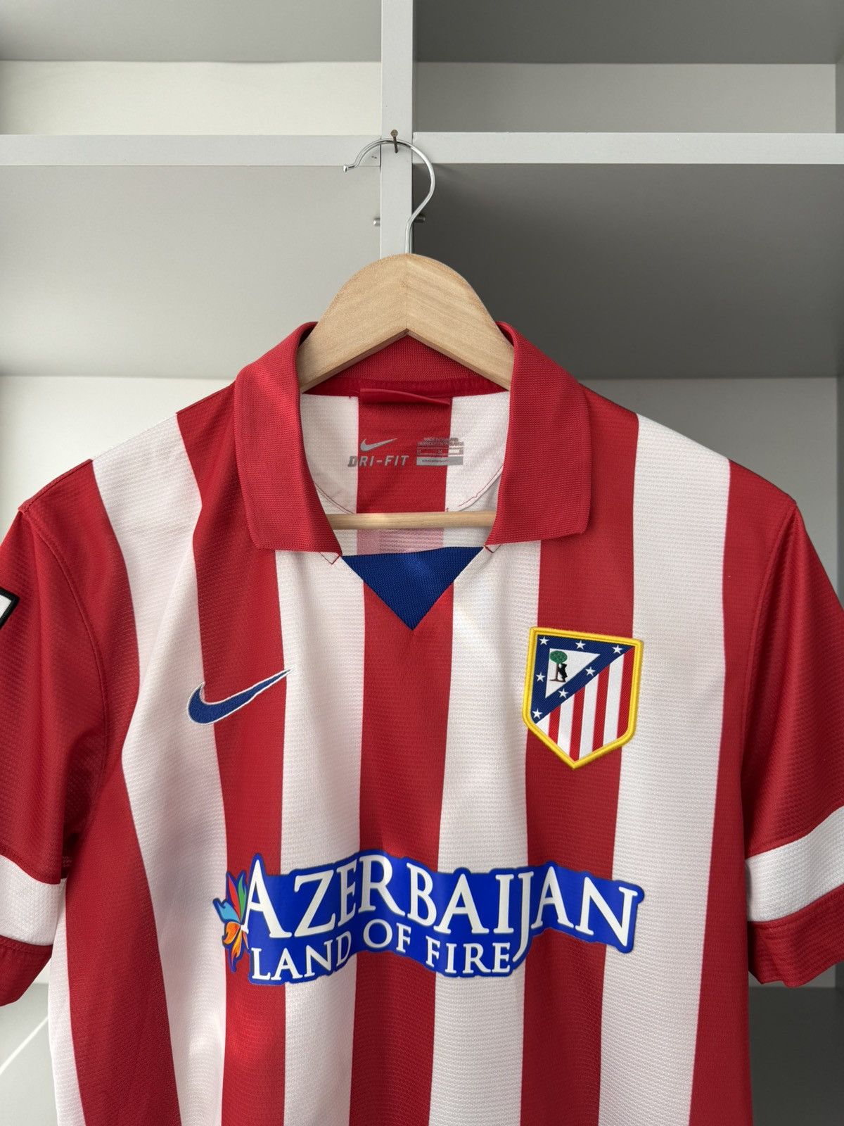Nike Nike Atletico Madrid 2013 2014 Home Jersey Size US M / EU 48-50 / 2 - 6 Thumbnail