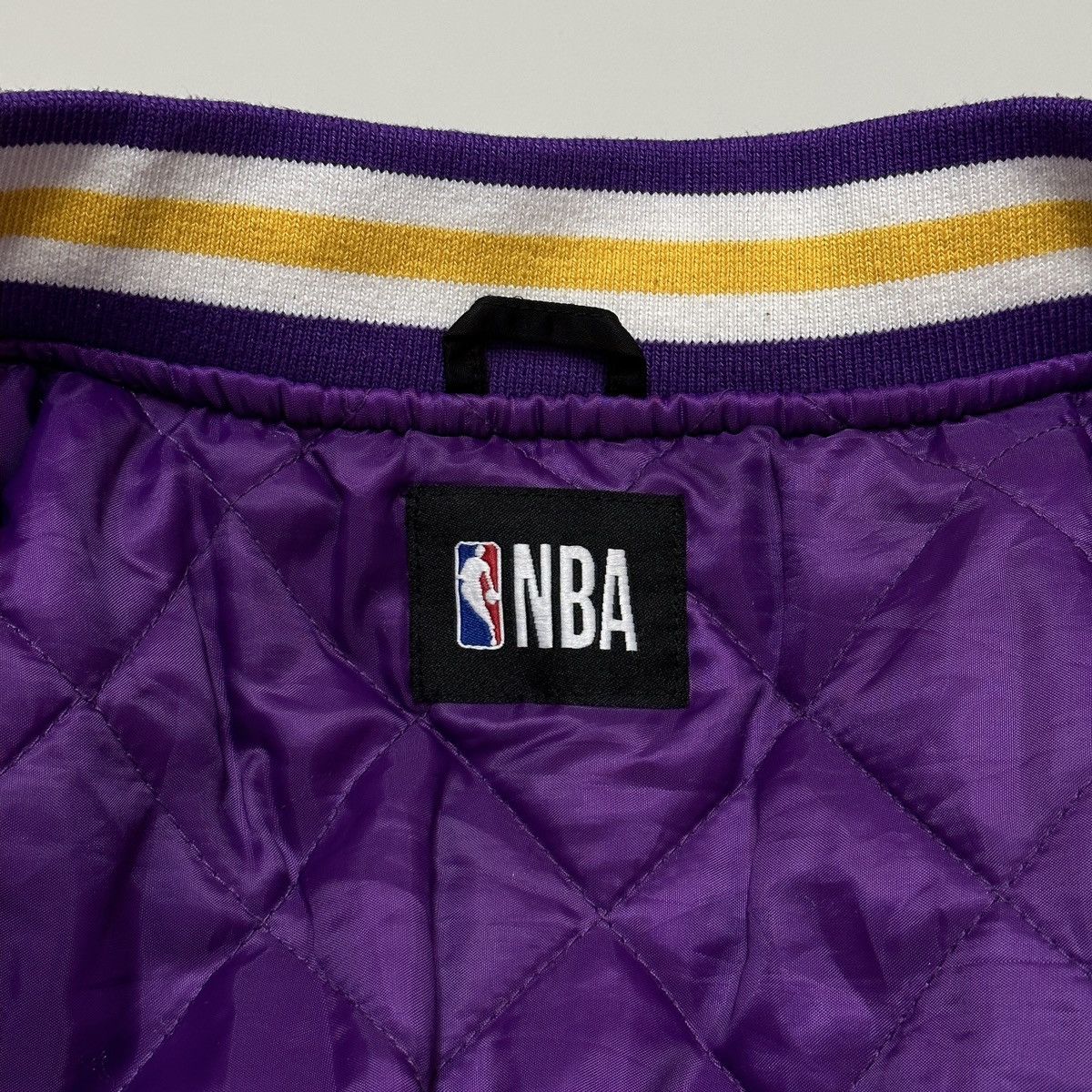 NBA 🔥LEBRON JAMES LAKERS 23🔥 BIG LOGO VARSITY BOMBER JACKET Size US XL / EU 56 / 4 - 9 Thumbnail