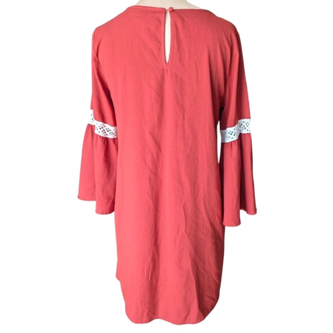 Bell UMGEE Bell Sleeve Mini Shift Dress Small Lace Boho Festival 70'S Retro EUC Size S / US 4 / IT 40 - 2 Thumbnail