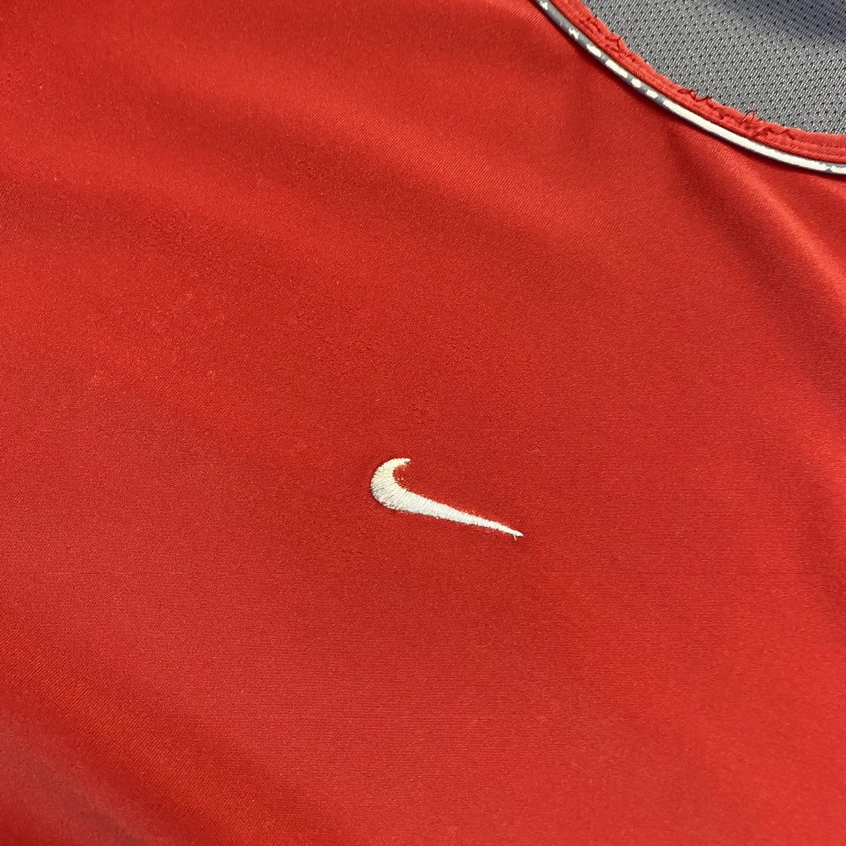 Vintage Vintage Nike Centre Swoosh Termo Dri fit tee Size US S / EU 44-46 / 1 - 4 Thumbnail