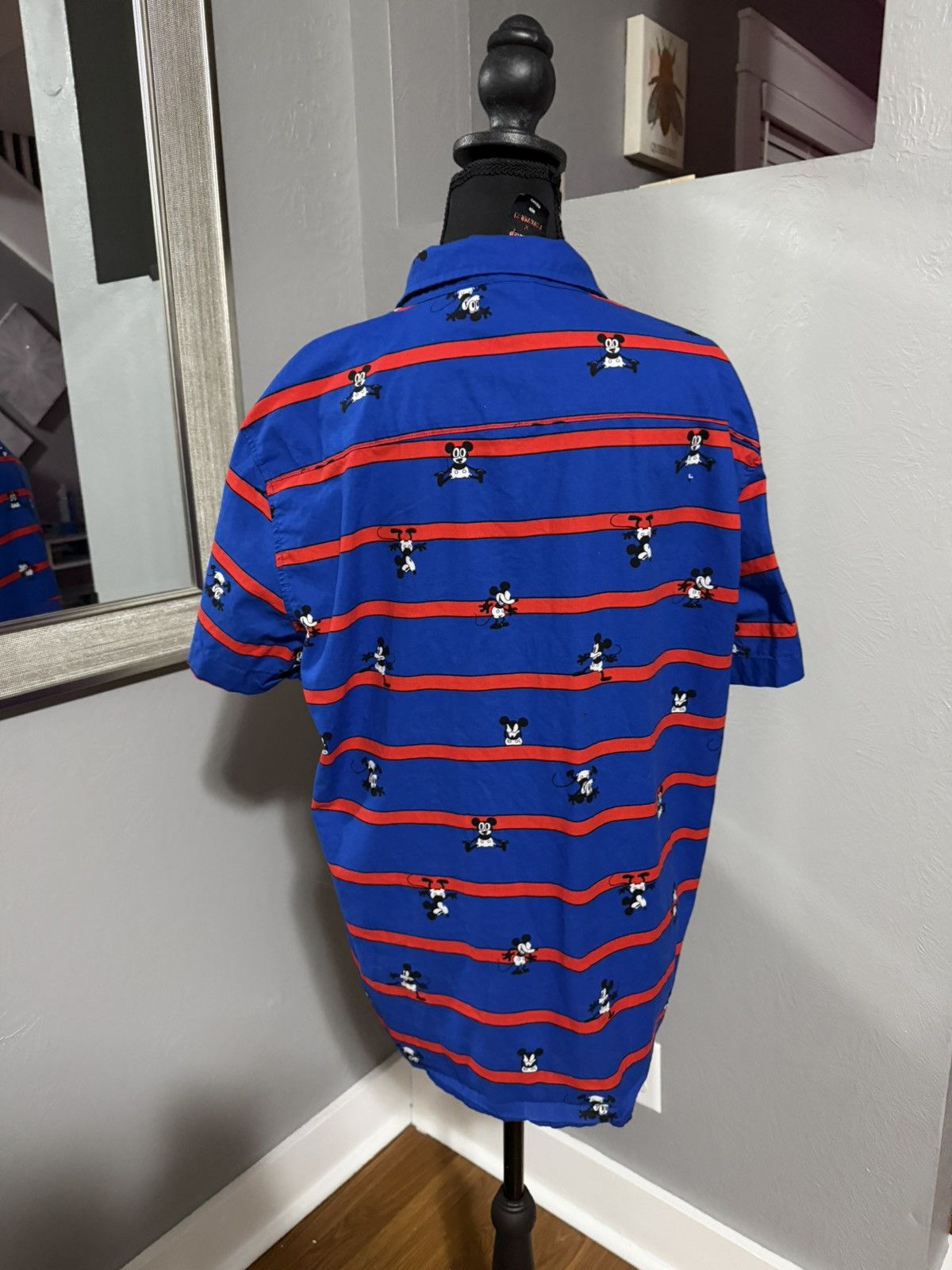 Disney Disney x Forever 21 striped button shirt Mickey Mouse medium Size US M / EU 48-50 / 2 - 4 Thumbnail