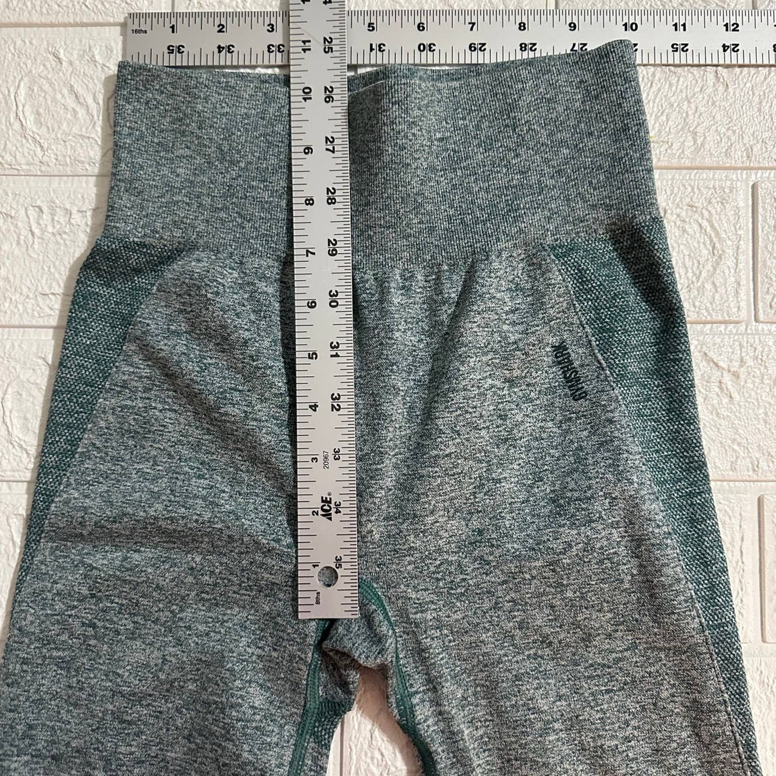 Gymshark Gymshark legging size small Size 27" / US 4 / IT 40 - 6 Thumbnail