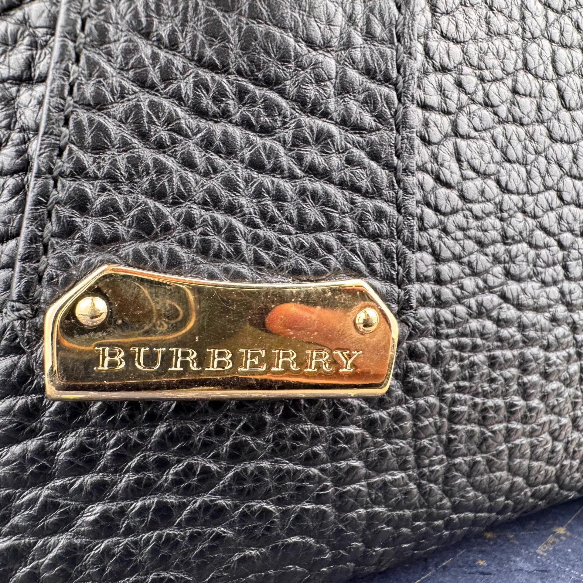 Burberry Burberry black gold genuine leather shell women's handbagＱ27 Size ONE SIZE - 8 Thumbnail