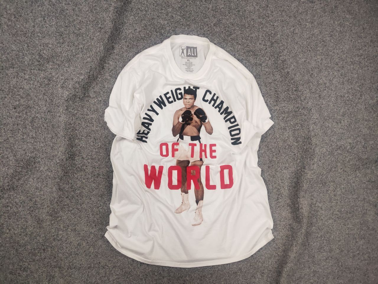 Vintage Vintage Muhammad Ali Logo Of the World White T-shirt Size US XL / EU 56 / 4 - 1 Thumbnail