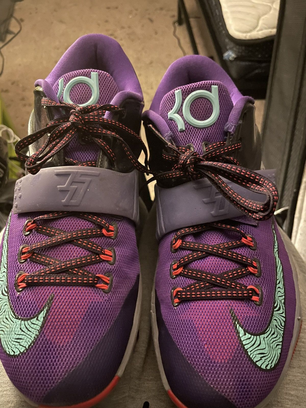 Nike KD7 LIGHTNING Size US 9.5 / EU 42-43 - 1 Thumbnail