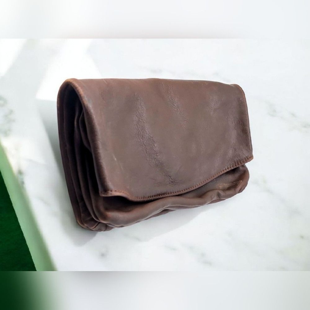 Vintage Ladies Brown Leather Bag Fold Over Purse Size ONE SIZE - 1 Thumbnail