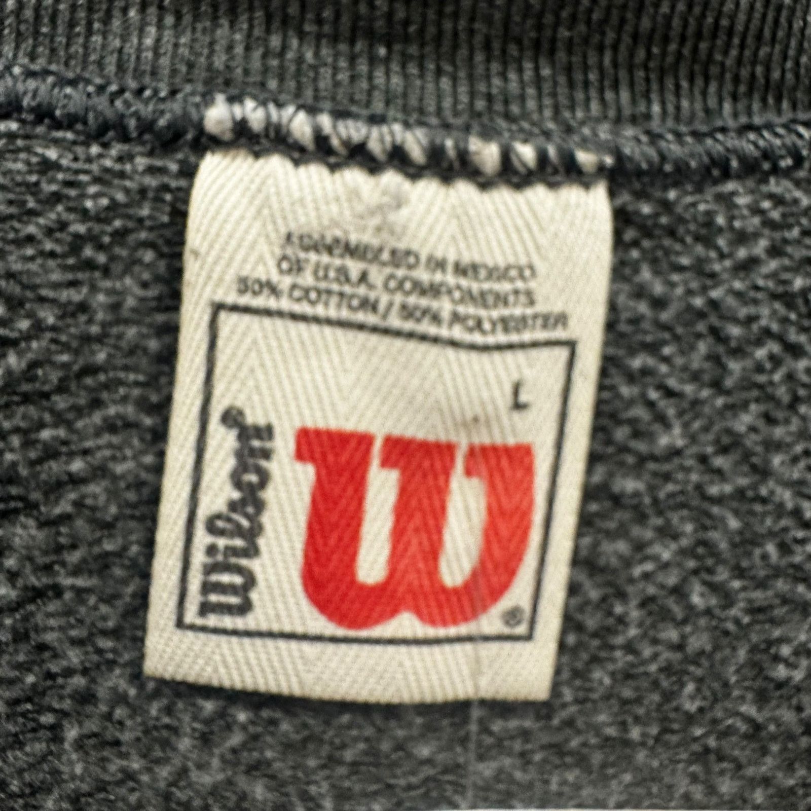 Wilson Vintage Wilson Embroidered Mini Logo Crewneck Large Size US L / EU 52-54 / 3 - 8 Thumbnail