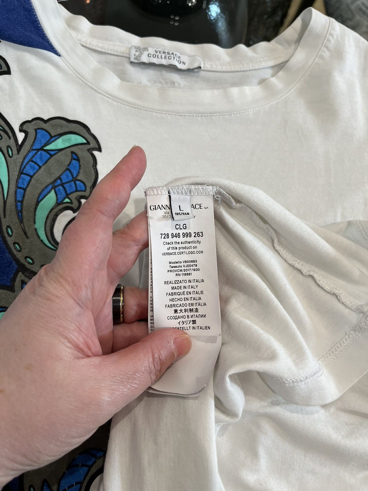 Versace Versace Blue and White Tee Size US L / EU 52-54 / 3 - 3 Thumbnail