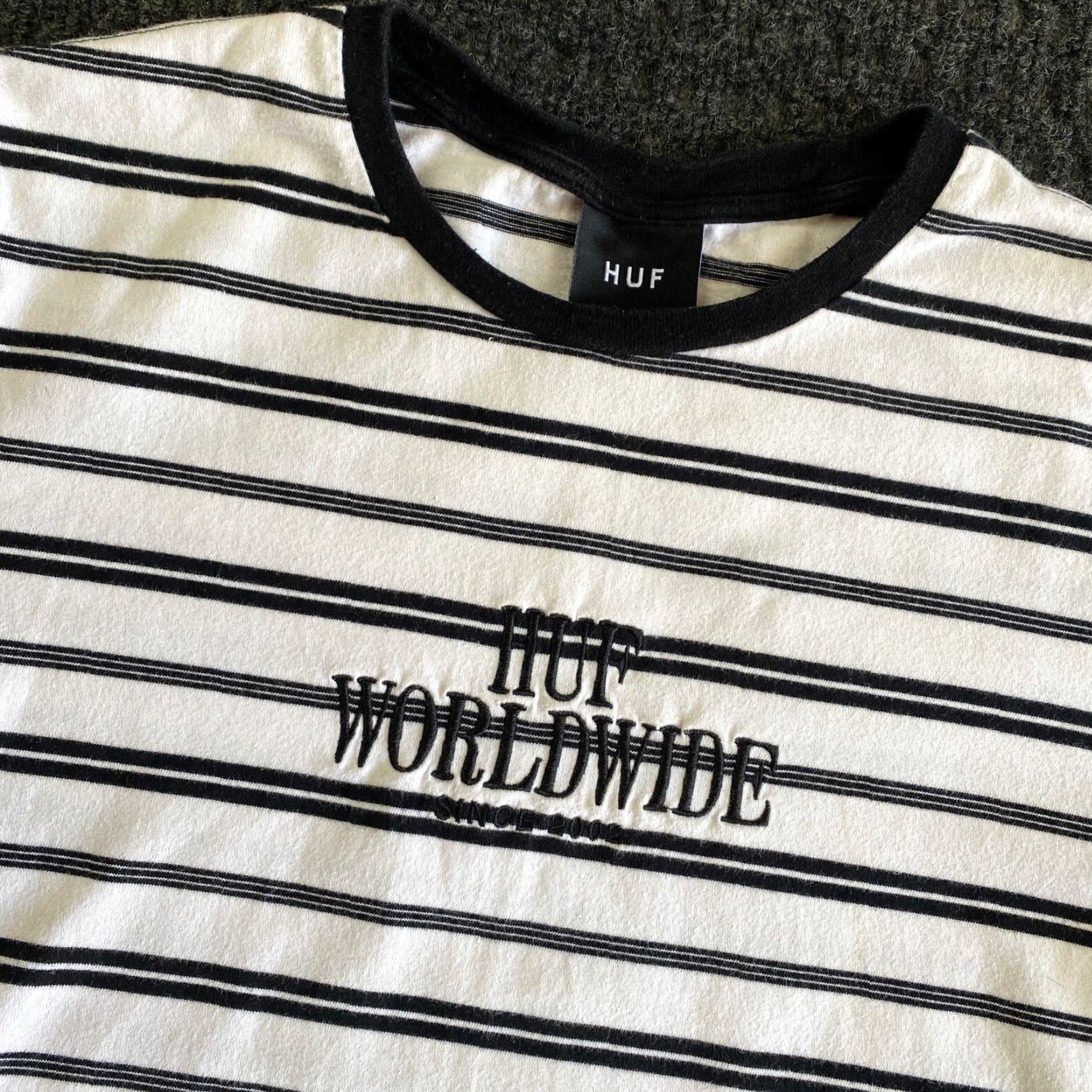Huf HUF T-Shirt Striped White Black Crew Neck M Mens 90s Streetwear Skateboarding Sports Logo Vintage: No Size US M / EU 48-50 / 2 - 2 Thumbnail