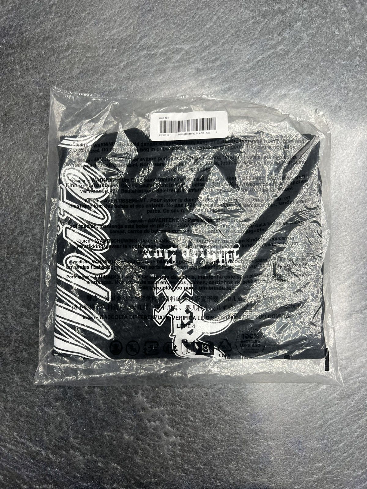 MLB × Supreme Supreme MLB Teams T-Shirt Size US L / EU 52-54 / 3 - 7 Thumbnail