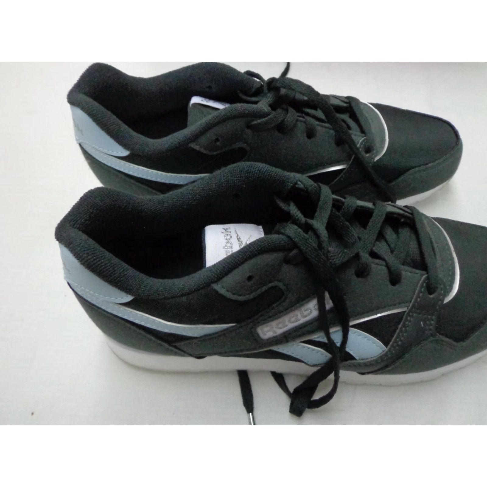 Reebok Pre Owned Reebok Women's Ultraflash Sneaker Size 9 Dark Grey Gray Sneakers Ultraflash Women US 9 Shoes Sneaker Athletic Lace Up 90s Theme? Size US 9 / IT 39 - 2 Thumbnail