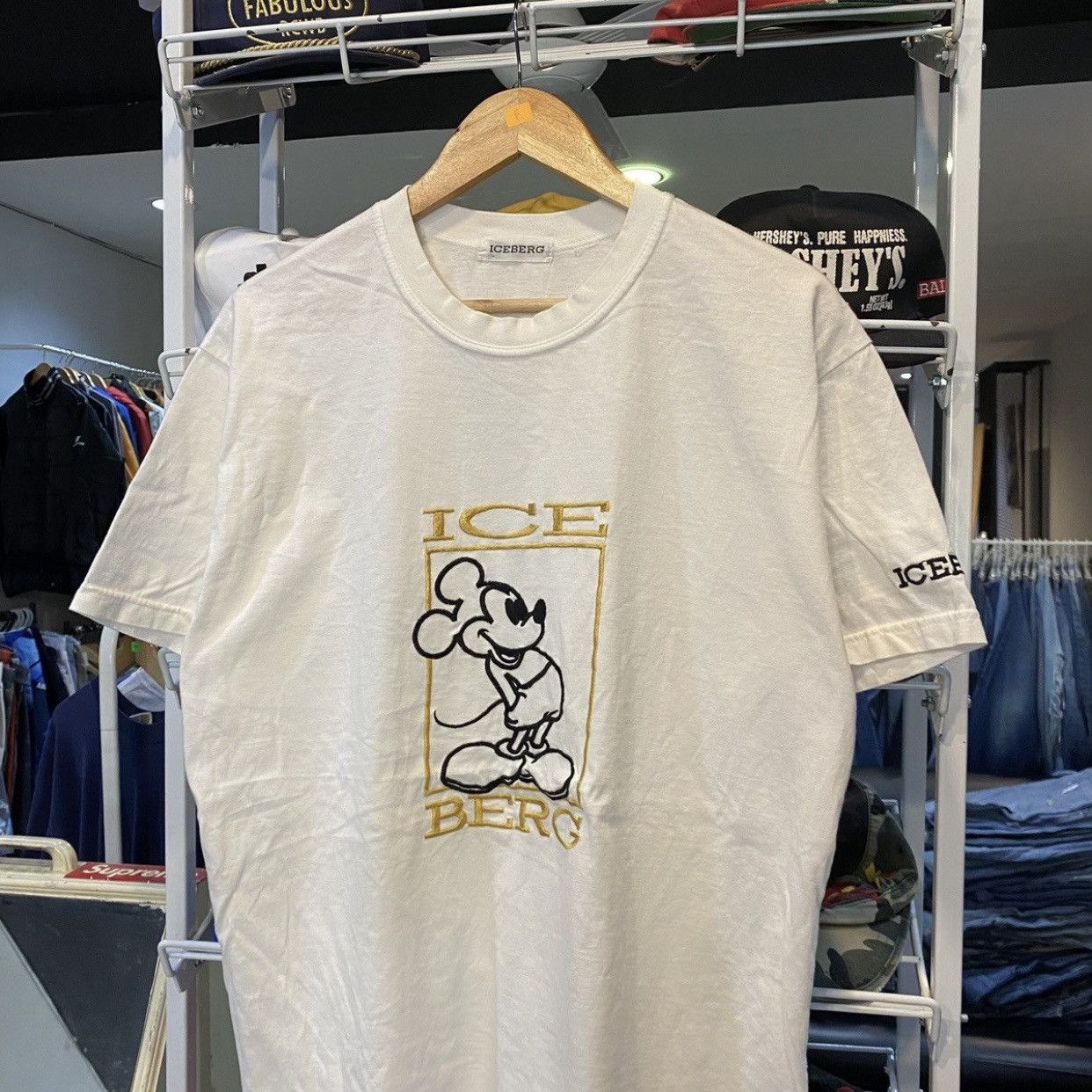 Iceberg Iceberg x Disney Mickey Mouse Vintage 90s Embroidered TShirt Size US L / EU 52-54 / 3 - 3 Thumbnail