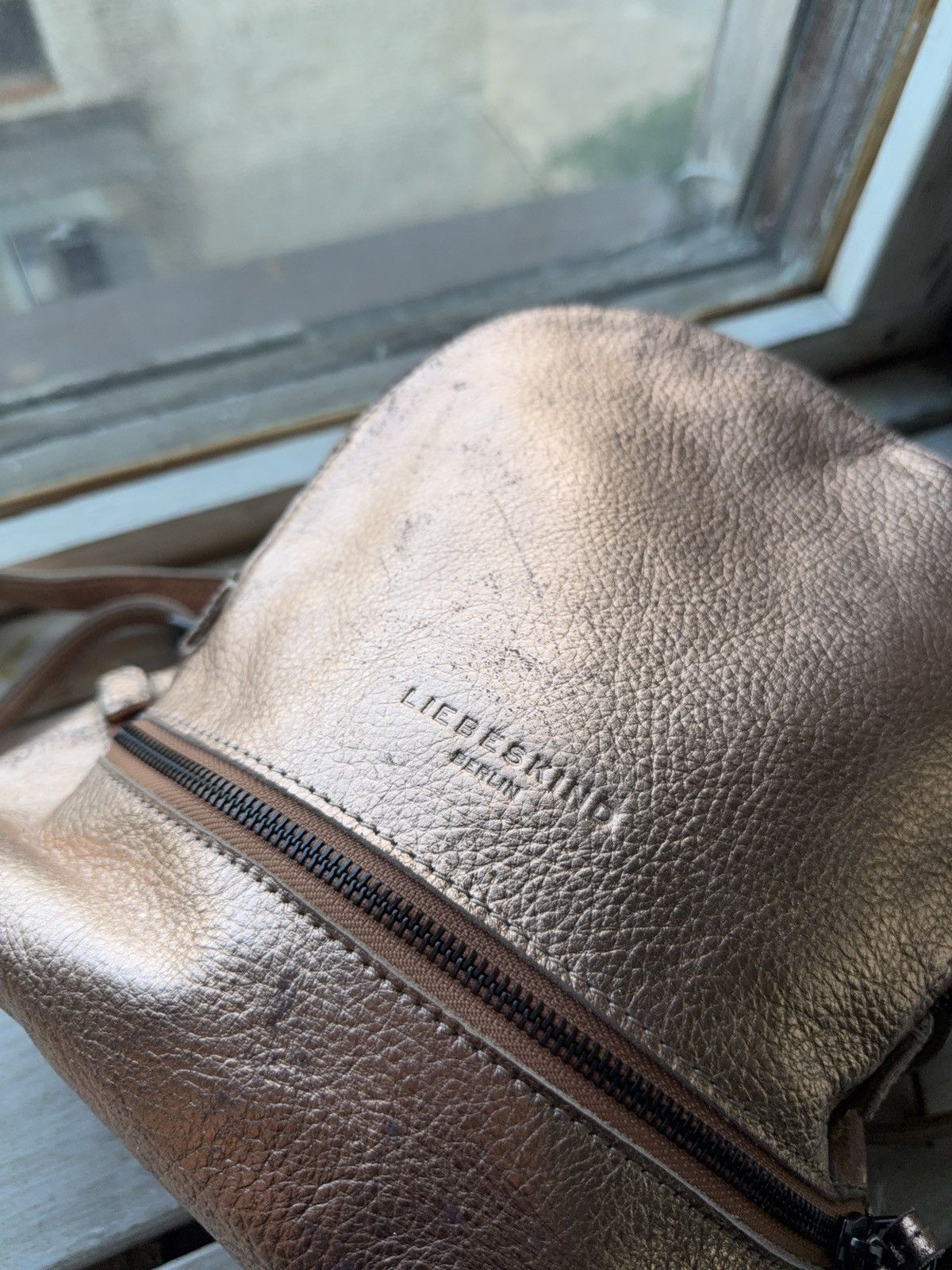 Vintage LIEBESKIND BERLIN faded Leather backpack pink gold