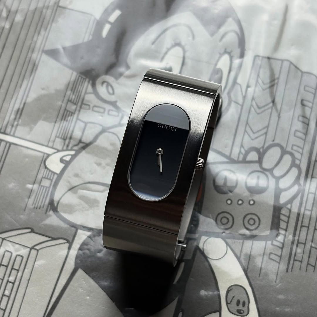 GUCCI 2400L SWISS MADE