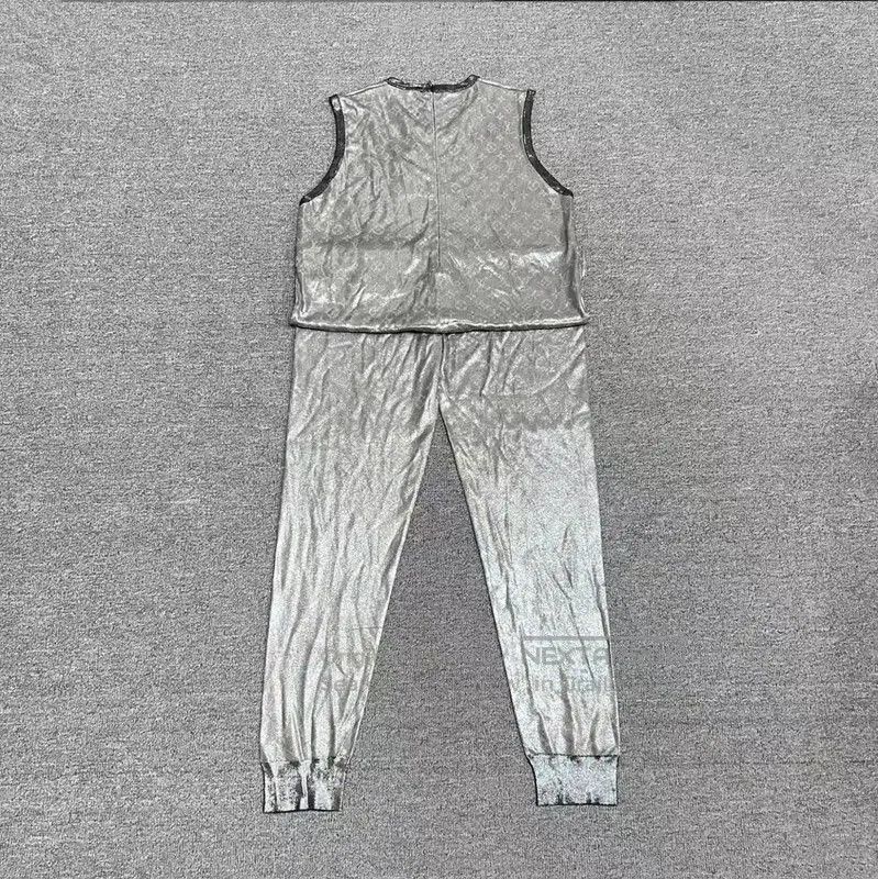 Louis Vuitton Louis Vuitton Silver Monogram Jumpsuit . Size US 30 / EU 46 - 2 Thumbnail