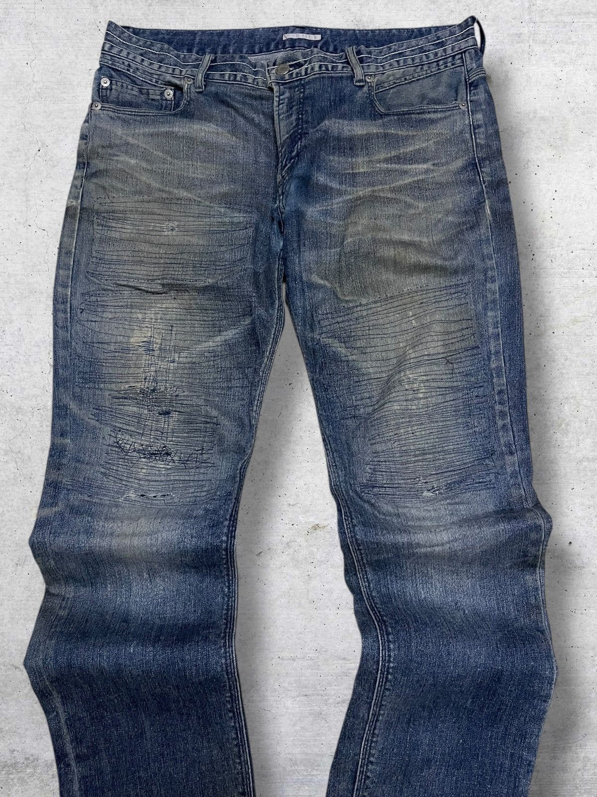 semanticdesign RARE VINTAGE HIGH STREET JAPAN CRAFTMANSHIP DISTRESSED DENIM Size US 33 - 4 Thumbnail