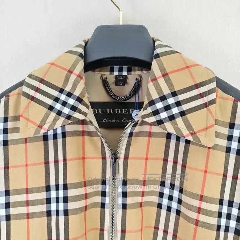 Burberry Burberry Women's Khaki Cotton Jacket. Size S / US 4 / IT 40 - 4 Thumbnail