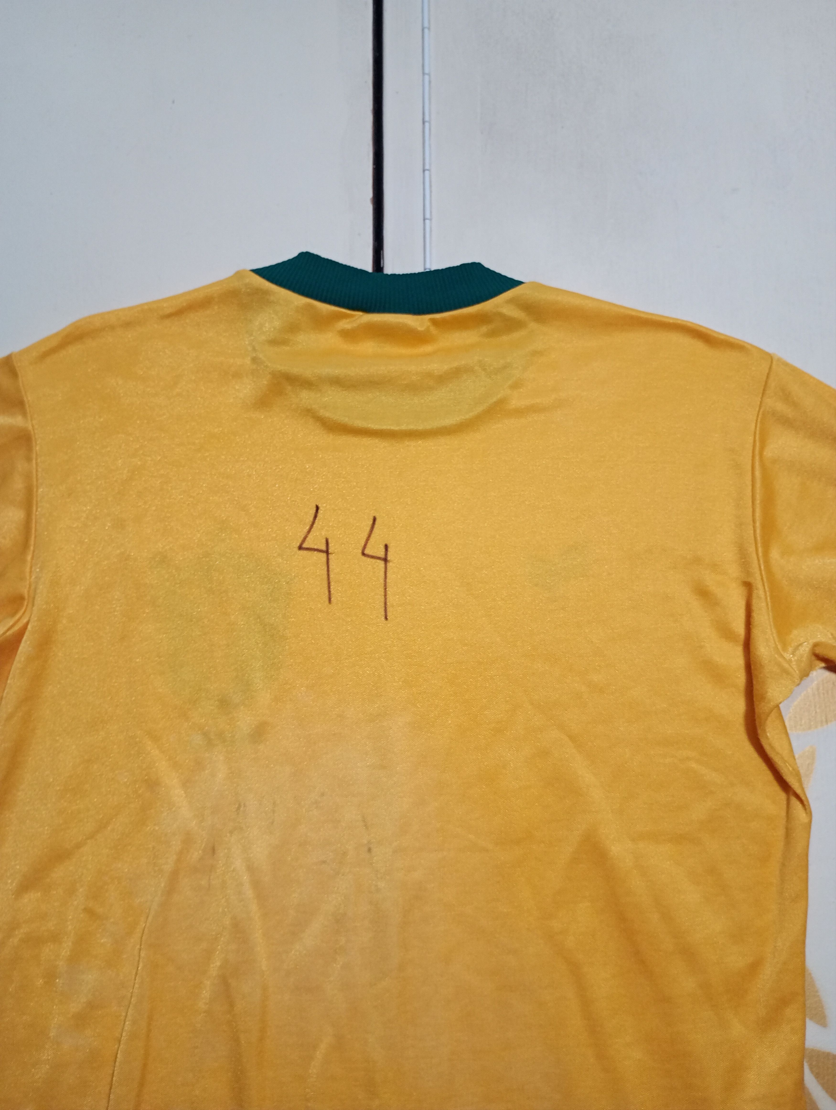 Vintage Aqatas Brazil Home Jersey World Cup 1982 Size US L / EU 52-54 / 3 - 21 Thumbnail