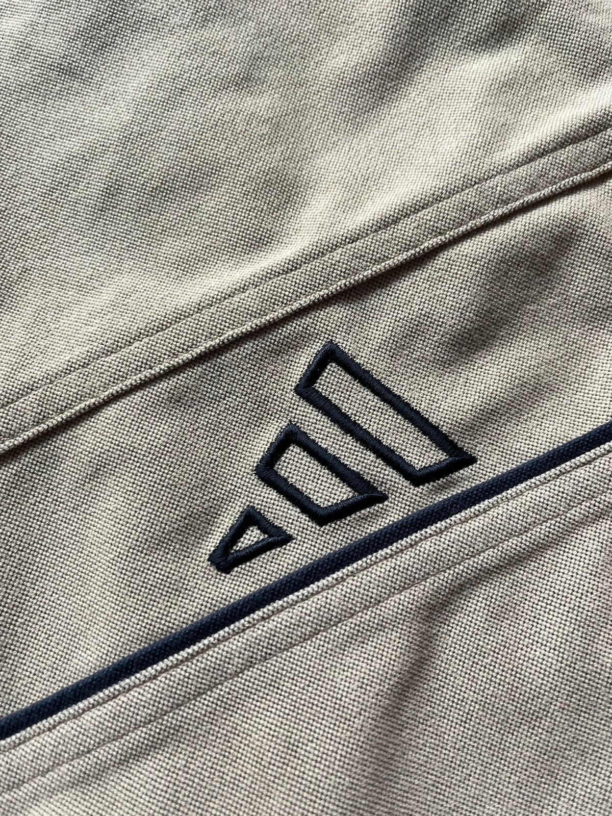 Adidas Adidas 2002 Y2K Beige Windbreaker Velour Track Jacket Rare Size US S / EU 44-46 / 1 - 19 Thumbnail