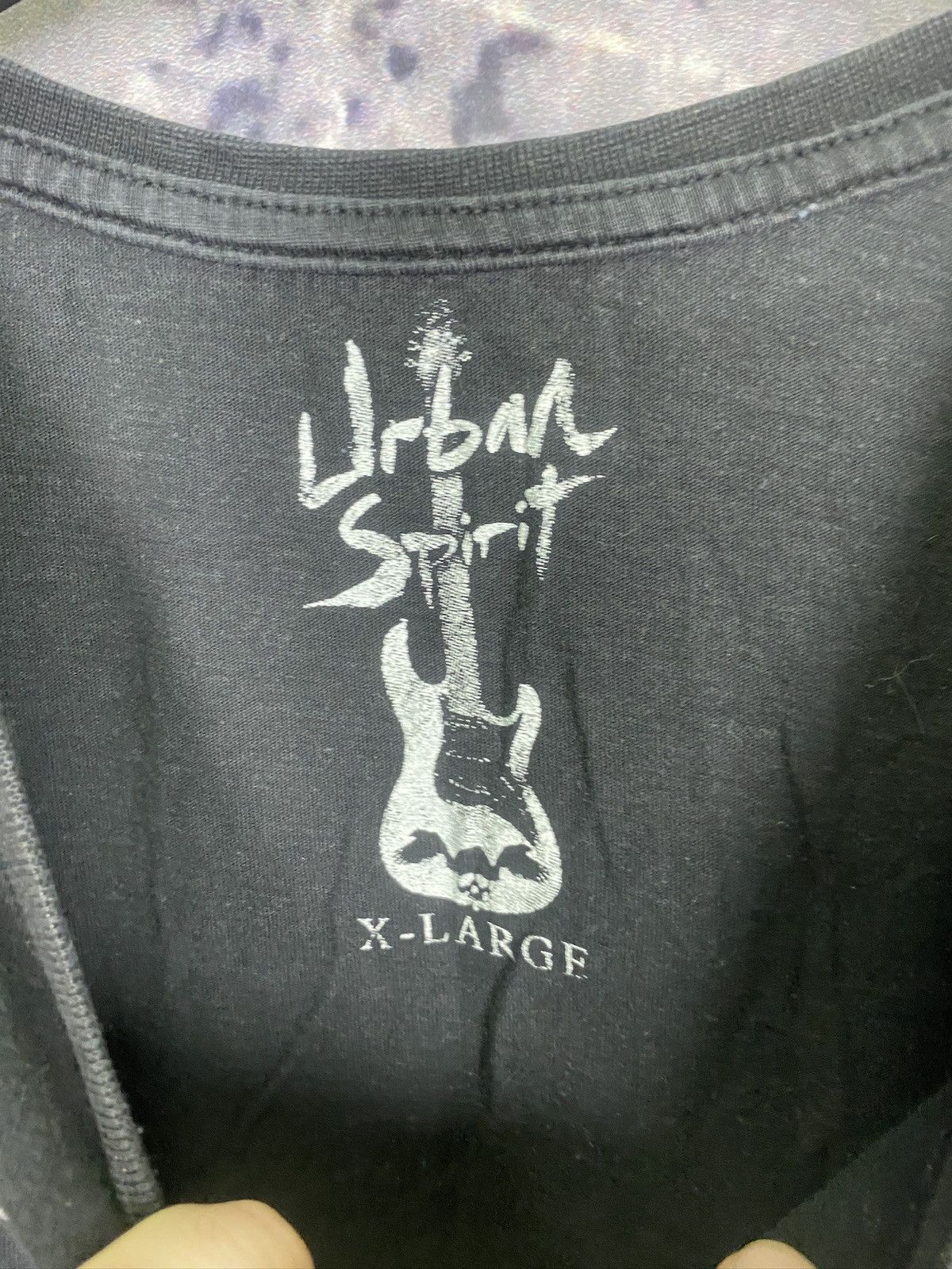 Vintage Men’s Urban Spirit Shirt 1983 Tour Rock Size XL Size US XL / EU 56 / 4 - 7 Thumbnail