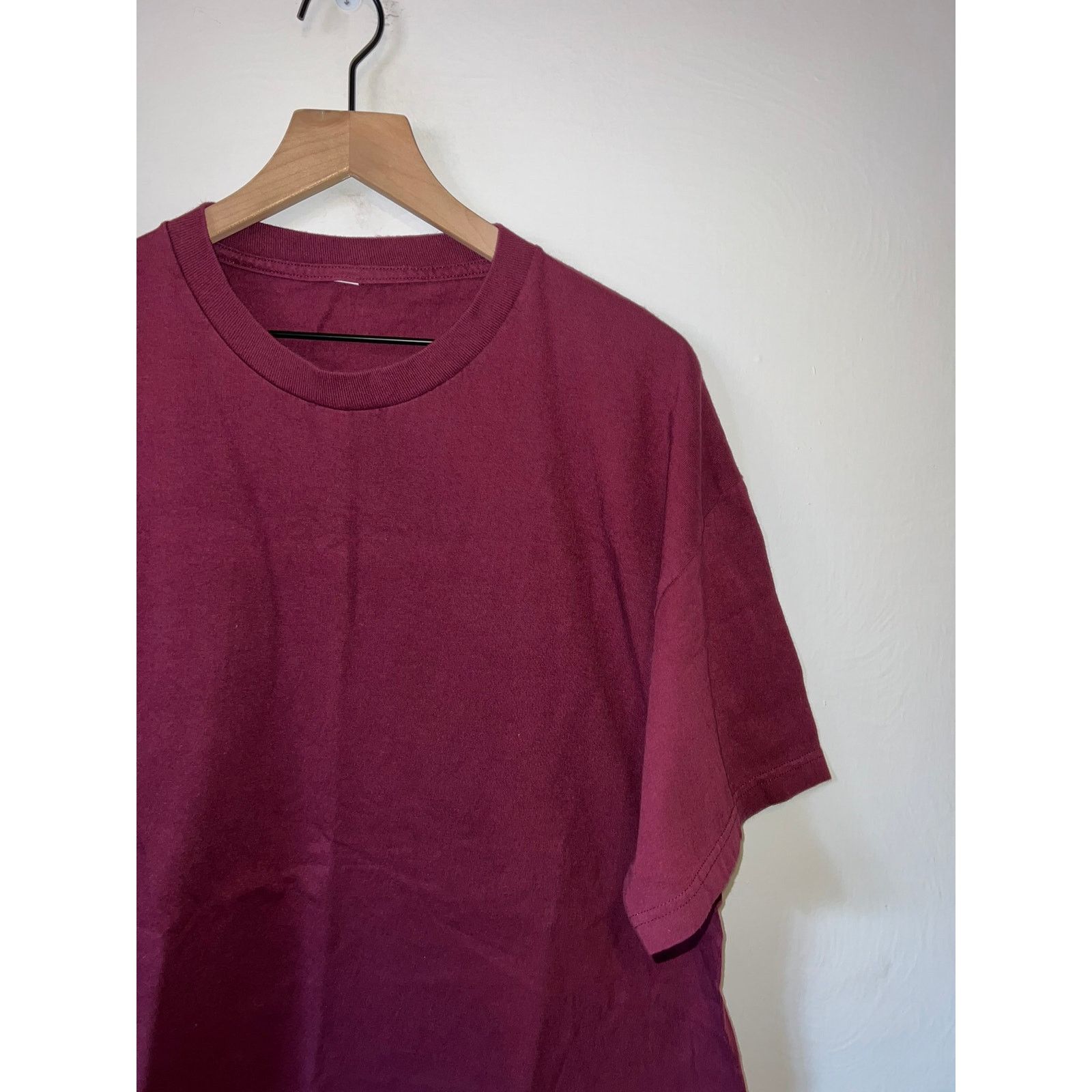 Vintage Vintage Maroon Blank Shirt Short Sleeve Blank Tee VTG XL Size US XL / EU 56 / 4 - 2 Thumbnail