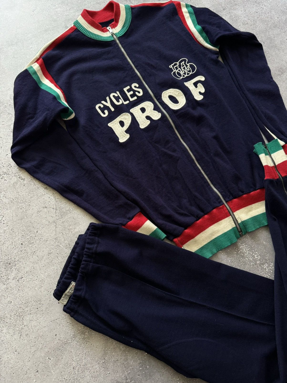 Vintage 1960s De Marchi Conegliano Italian Cycling Wool Suit Size US M / EU 48-50 / 2 - 3 Thumbnail
