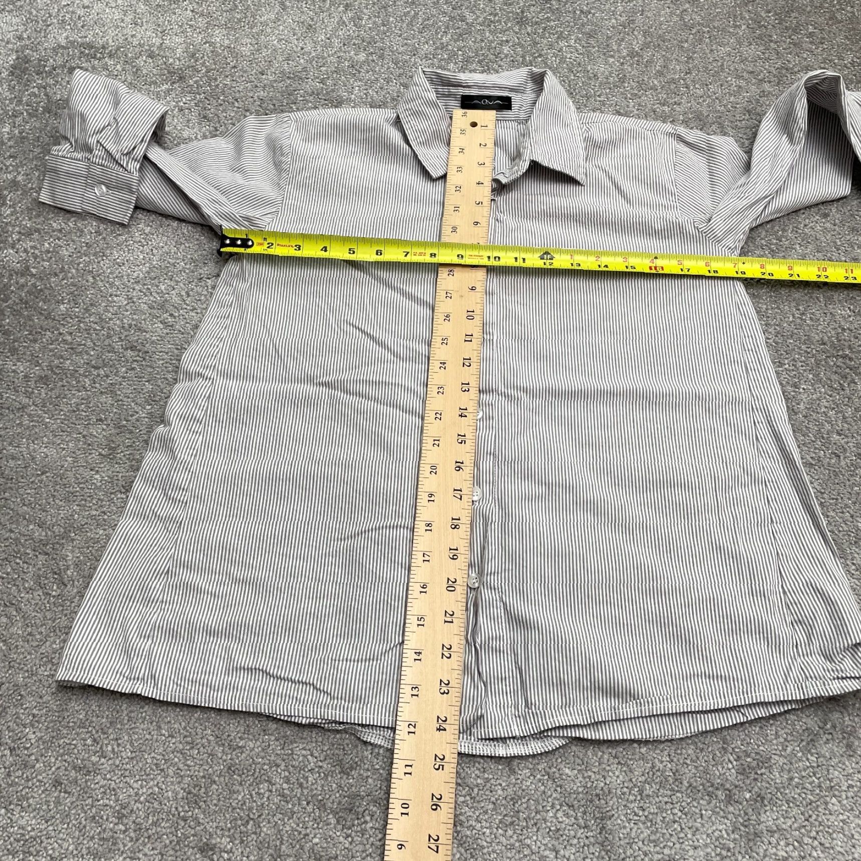 AQUA Aqua Button-Up Shirt Womens 6 Gray White Striped Long Sleeve Casual Knit 100% Cotton Regular Size M / US 6-8 / IT 42-44 - 7 Thumbnail