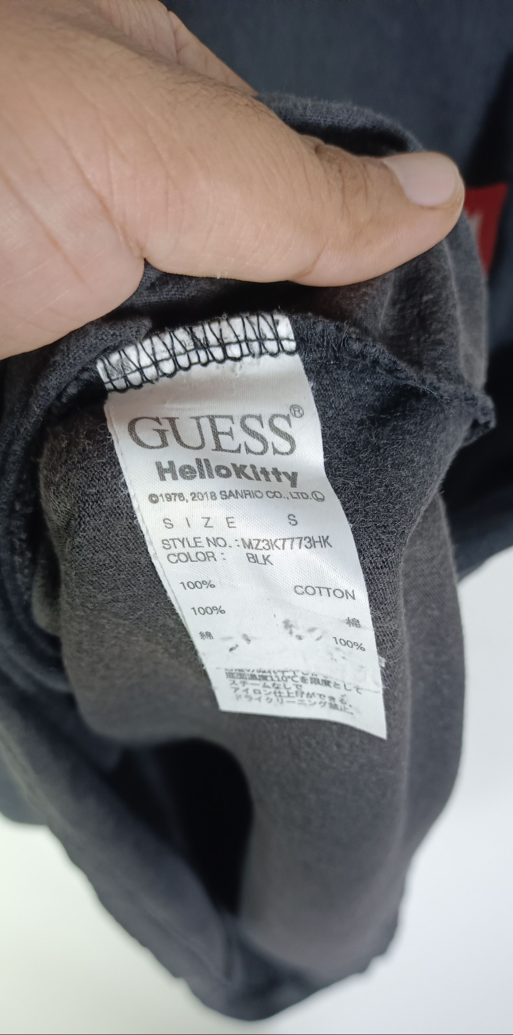 Guess Japanese Collabrate Hello Kitty Short Sleeve Shirt