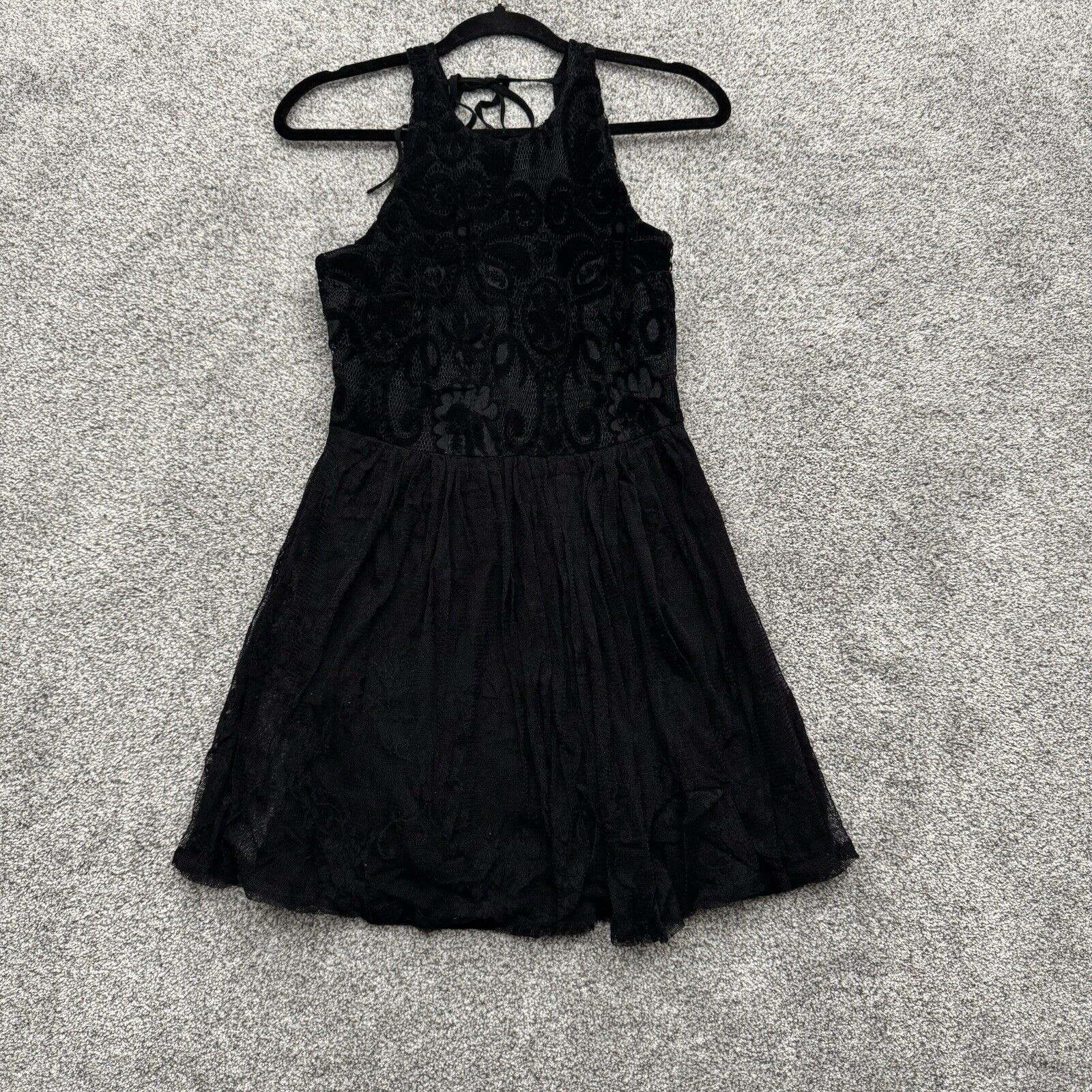 Hollister Hollister Dress M Velvet Lace Dark Fairy Grunge Romantic Size M / US 6-8 / IT 42-44 - 1 Thumbnail