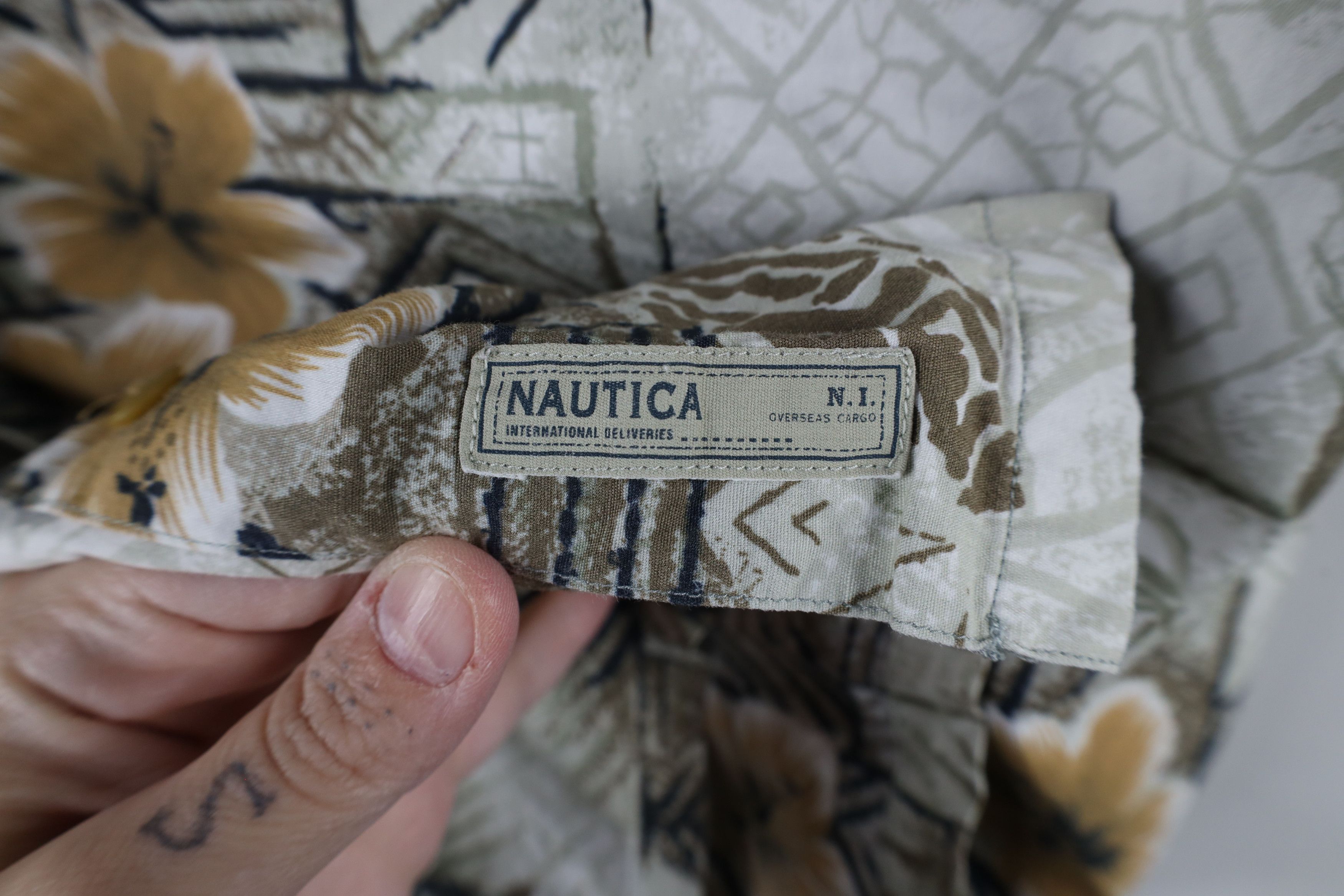 Nautica × Vintage Vintage 90s Nautica Geometric Camp Collar Button Shirt Size US M / EU 48-50 / 2 - 8 Thumbnail