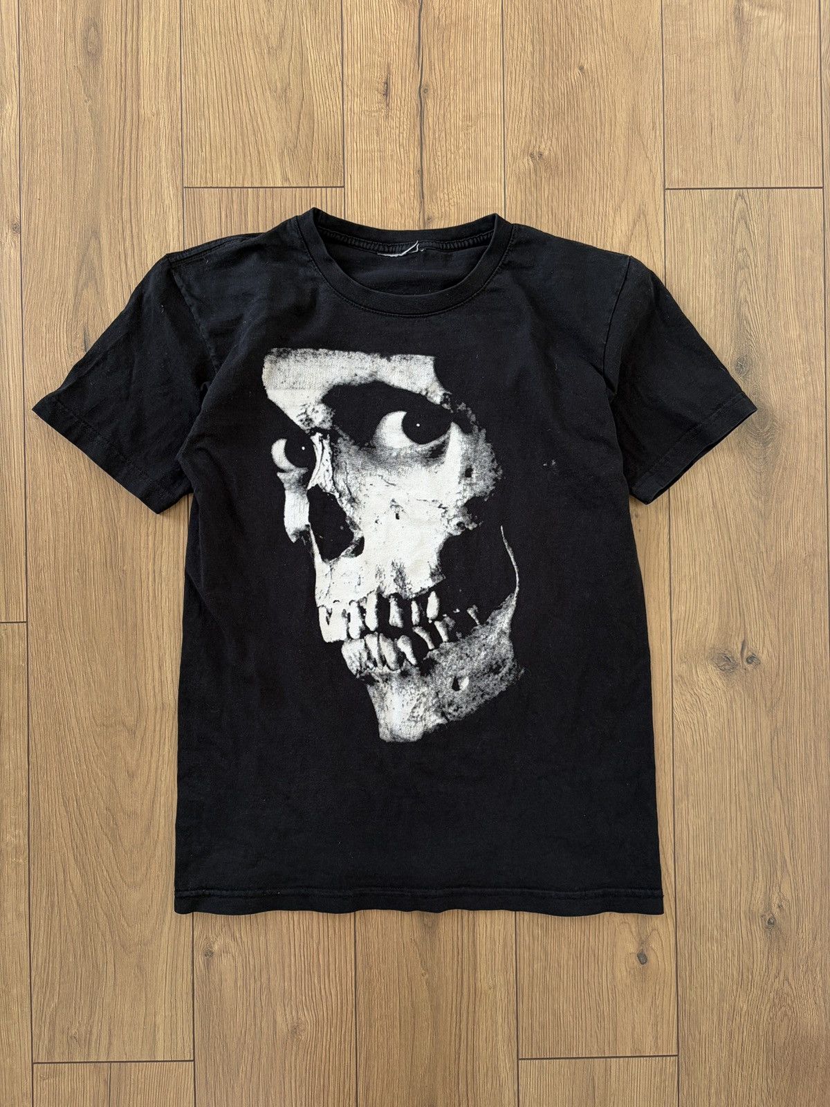 Vintage Evil Dead II Skull Print T-shirt Size US S / EU 44-46 / 1 - 1 Thumbnail