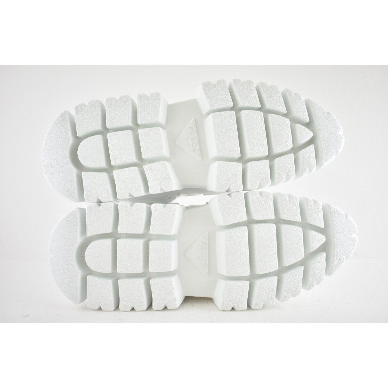 Prada Prada Monolith Sole White Platform Flat Low Sneaker 38.5 Size US 8.5 / IT 38.5 - 12 Thumbnail