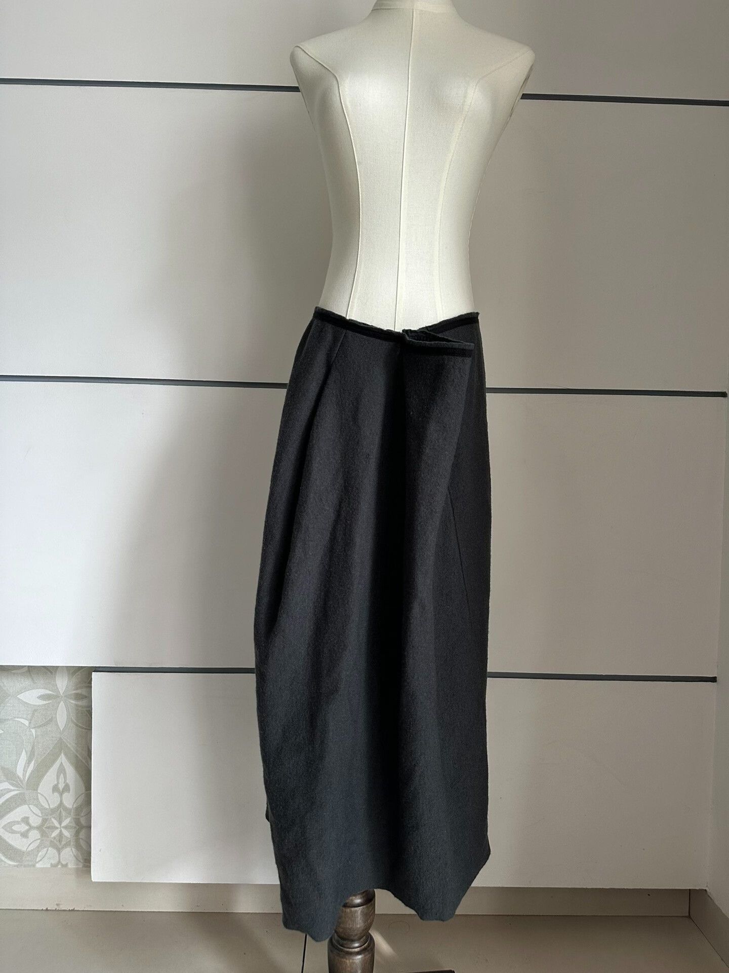 Yohji Yamamoto YOHJI YAMAMOTO 90s-style deconstructed skirt| Size 26" / US 2 / IT 38 - 5 Thumbnail