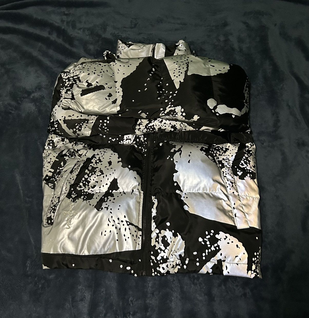Playstation × Travis Scott Travis Scott System Reflective Playstation Puffer Jacket Size US XL / EU 56 / 4 - 2 Thumbnail