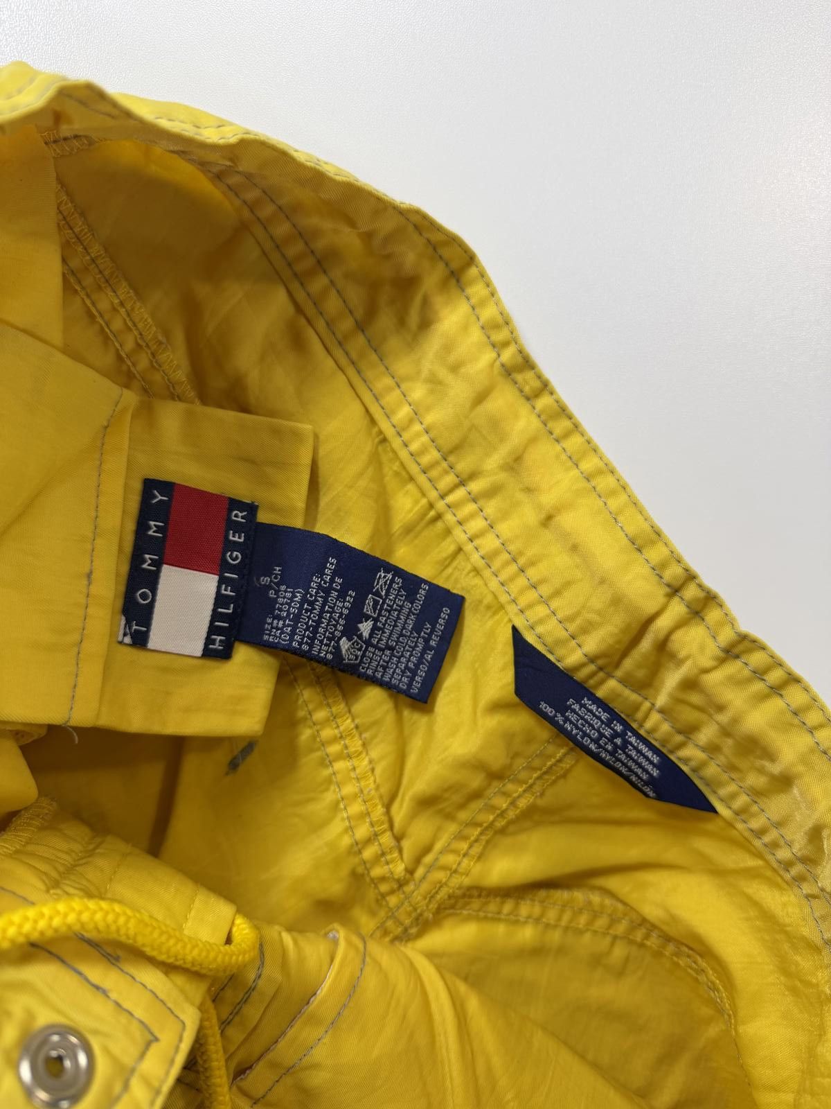 Tommy Hilfiger Tommy Hilfiger Yellow Cargo Shorts S Size US 32 / EU 48 - 4 Thumbnail