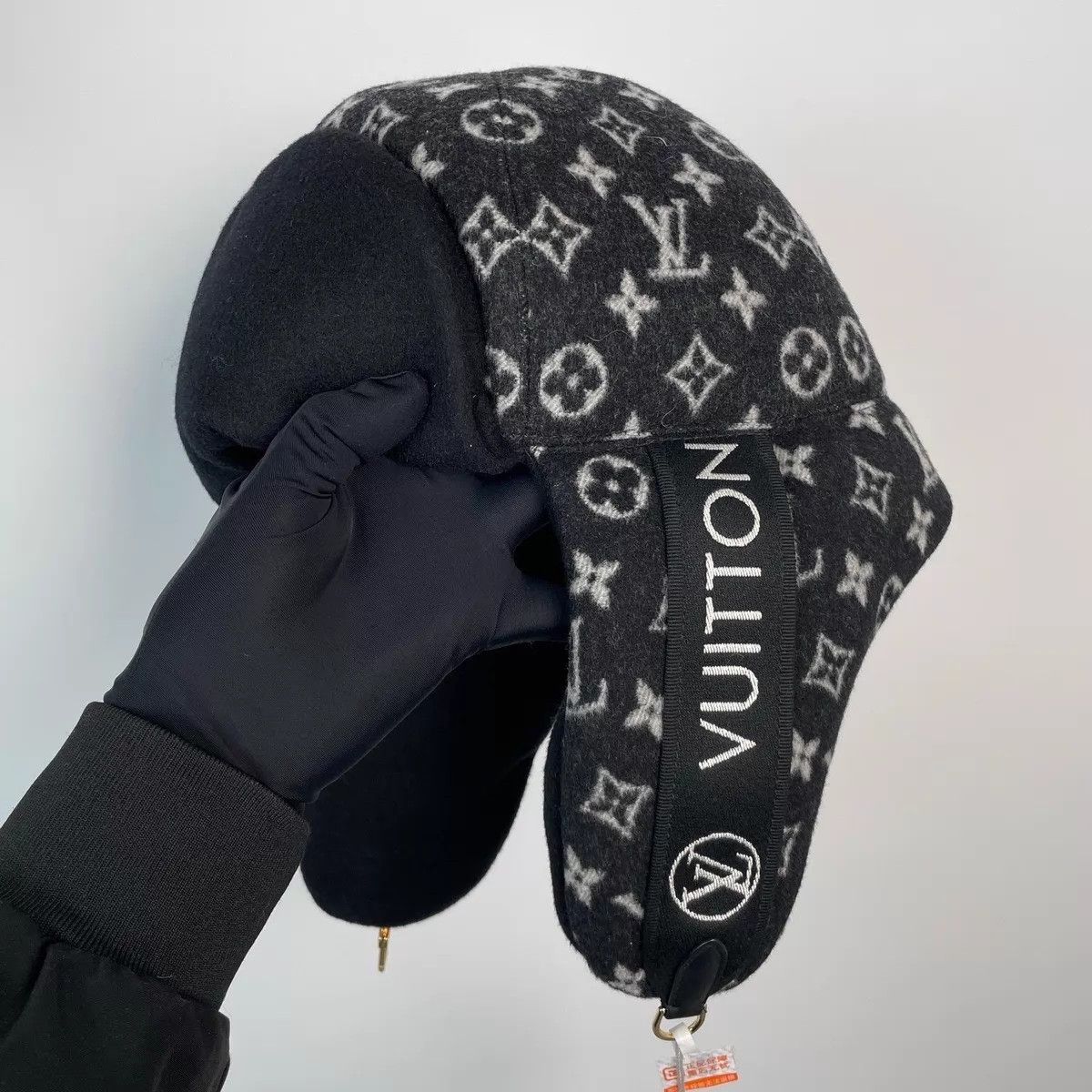 Louis Vuitton Louis Vuitton Carry On Wool Color Block Monogram Hat Size ONE SIZE - 9 Thumbnail