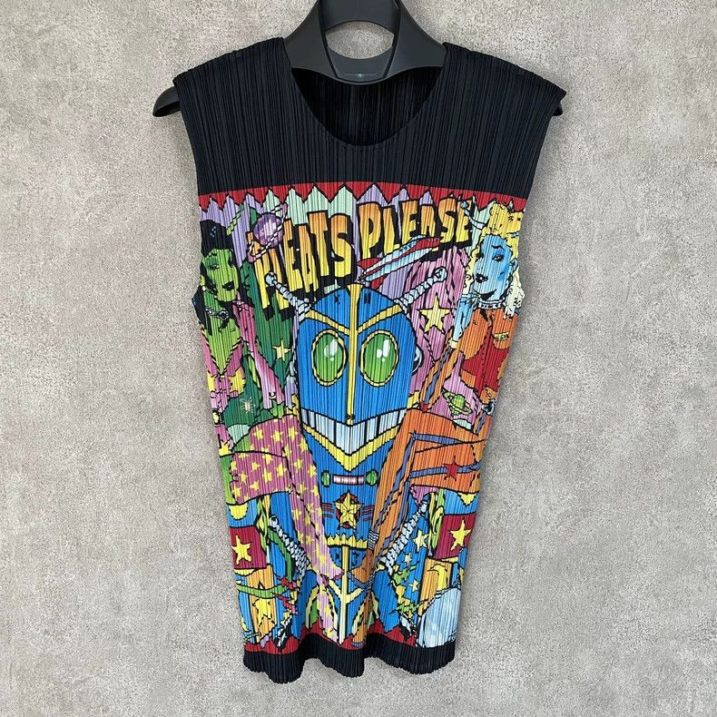 Issey Miyake size:3 Colorful robot comic pleated vest