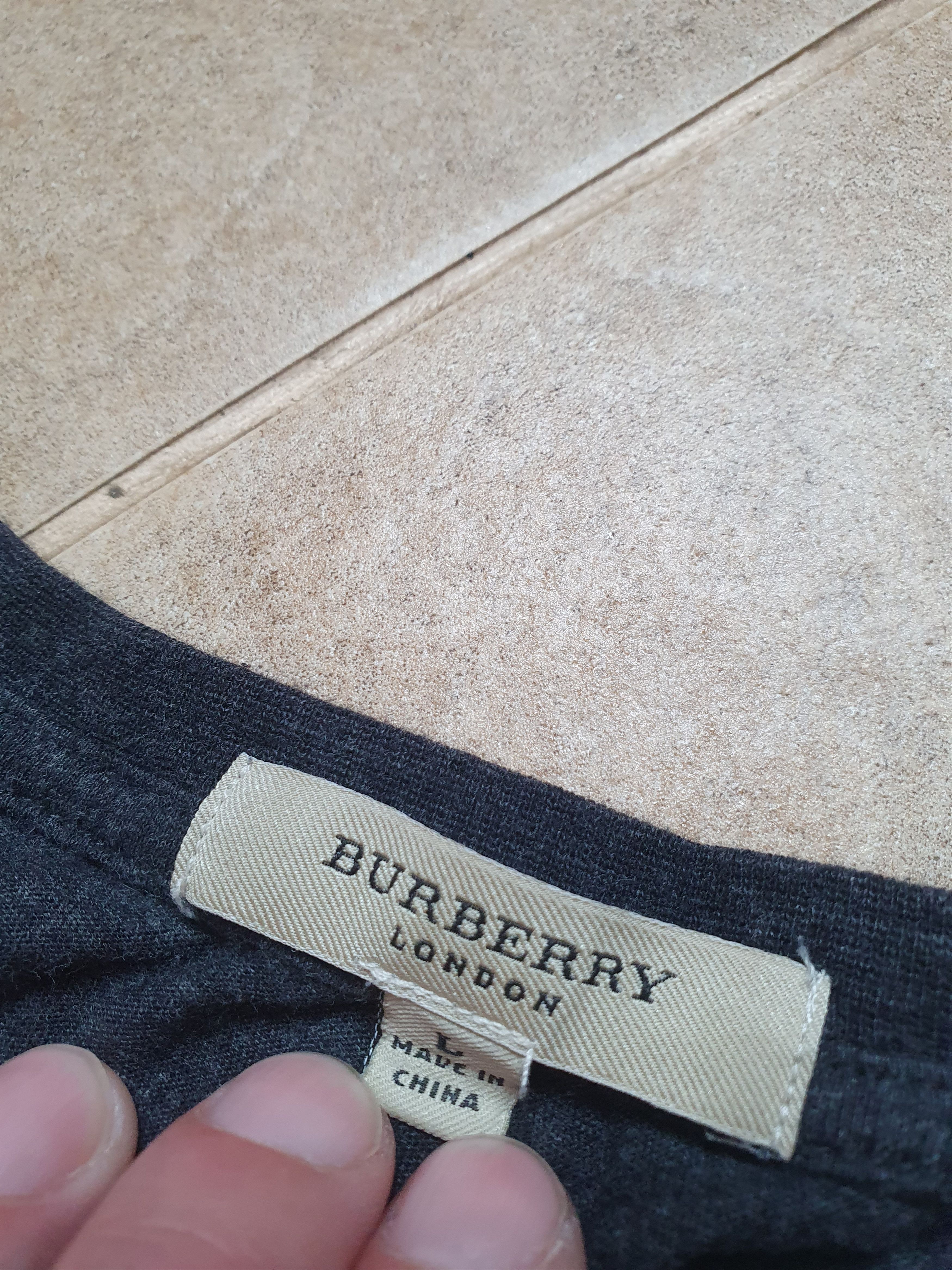 Burberry Vintage women's sweatshirt Burberry London Logo Longsleeve Size L / US 10 / IT 46 - 7 Thumbnail