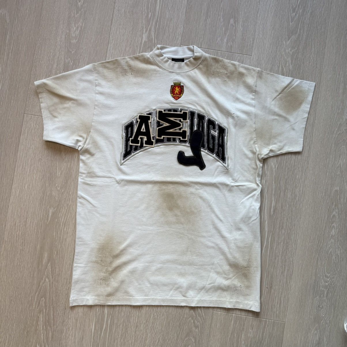 Balenciaga Balenciaga White Skater T-Shirt Size US S / EU 44-46 / 1 - 1 Thumbnail