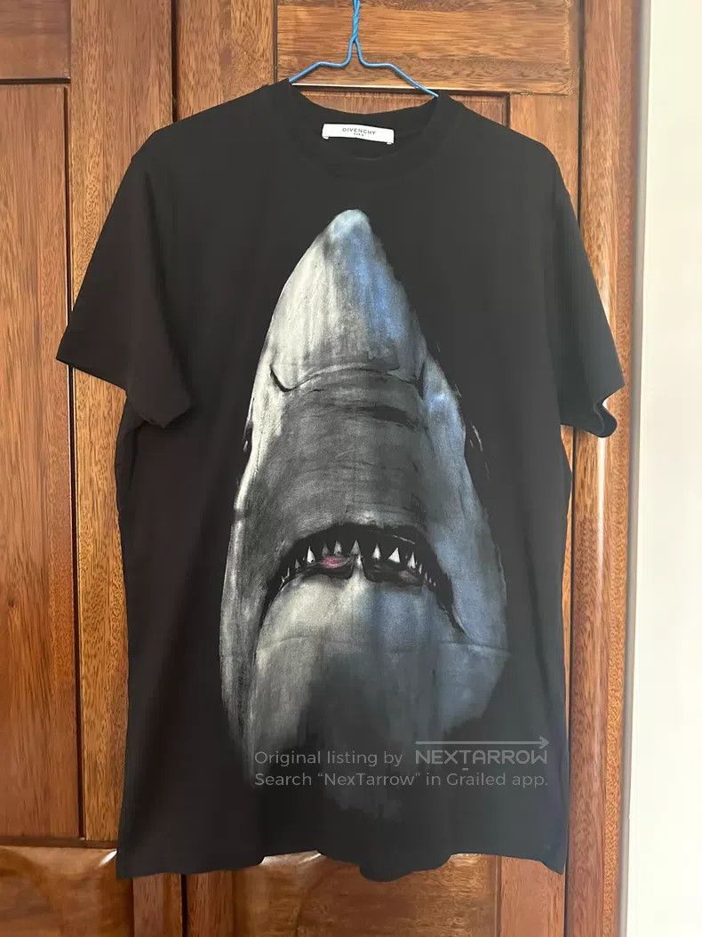 Givenchy Givenchy Shark Print T-shirt Size US XXS / EU 40 - 1 Thumbnail