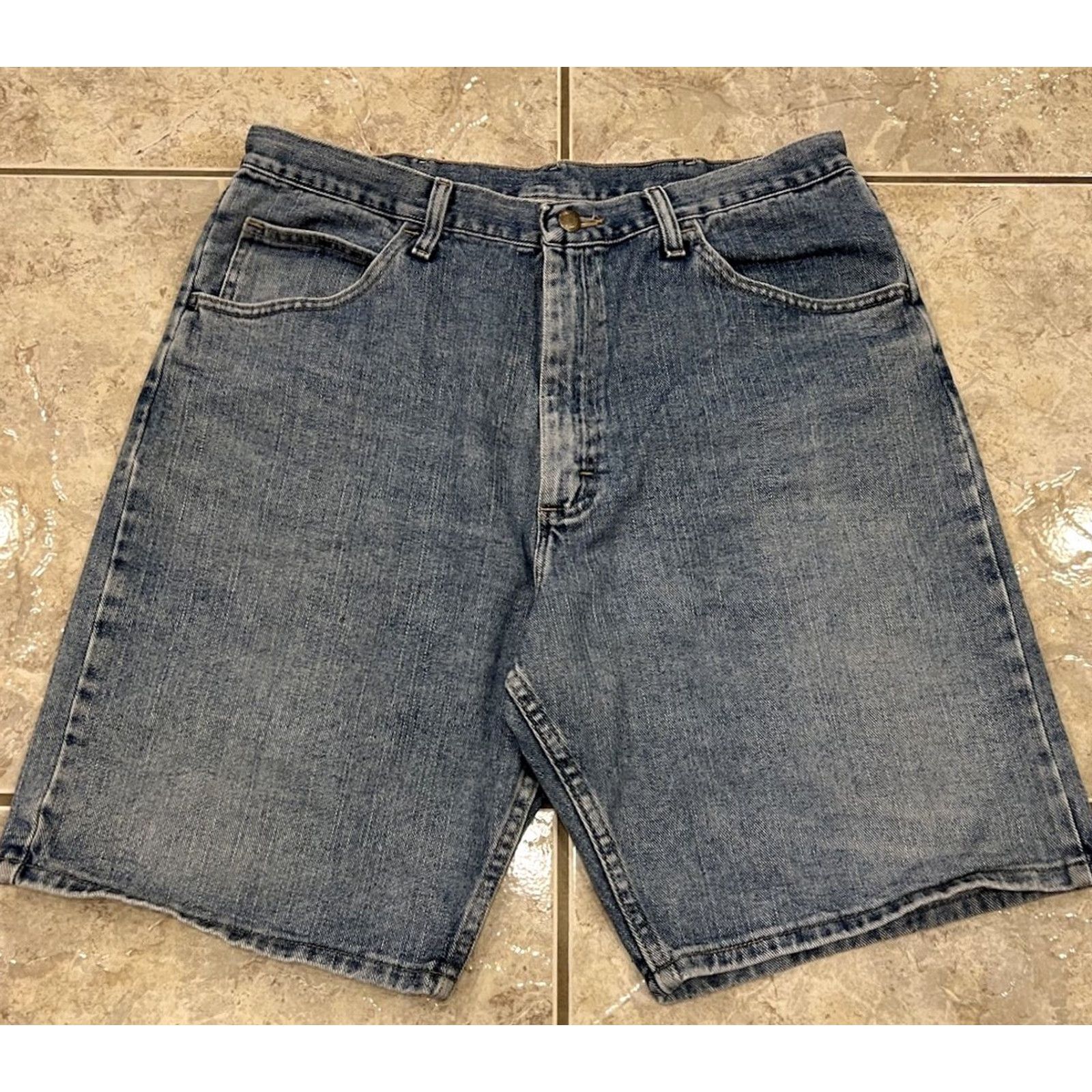 Wrangler VINTAGE Wrangler Jeans Shorts Bermuda 36 Men Blue Denim Distressed 10" Jorts 90s Grunge Hip Hop Workwear Casual Travel Mens Size US 36 / EU 52 - 5 Thumbnail