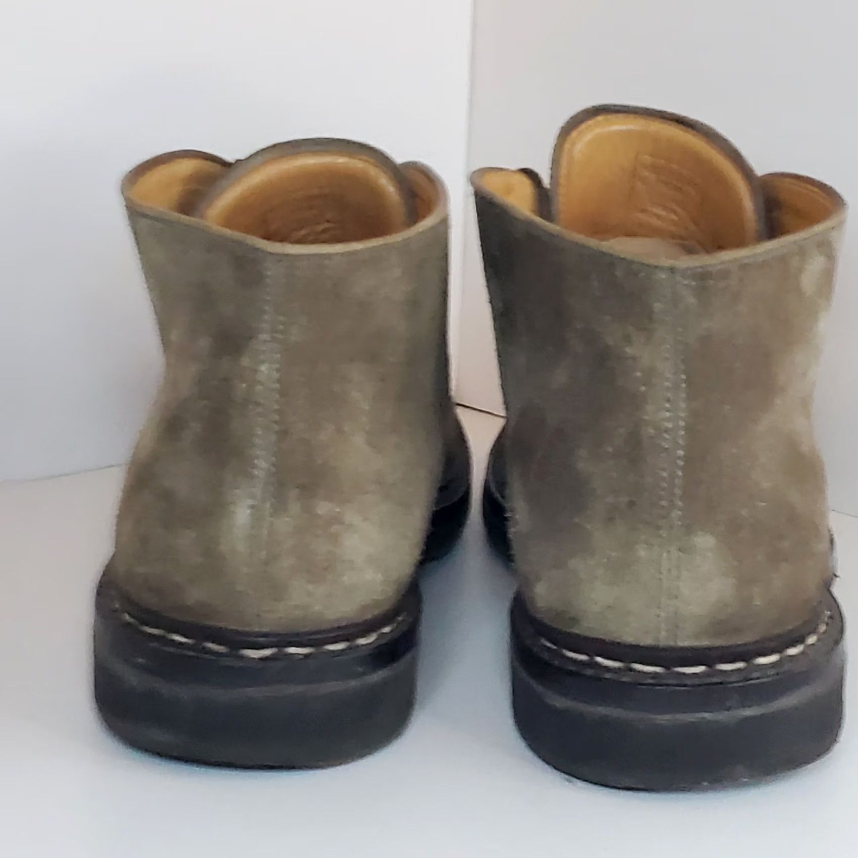 Heschung VINTAGE: No Heschung GENET Chukka Desert Boots Gray Mens US 11 Lace Up Suede Leather Lining Water Resistant 11 Gray Boots Size US 11 / EU 44 - 7 Thumbnail