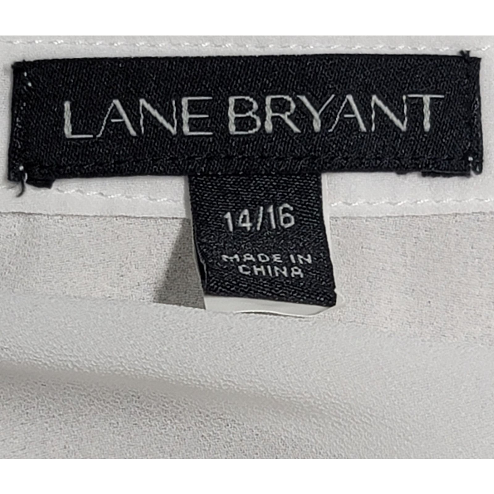 Other Lane Bryant White Beaded Embroidered Bodice Sheer Top 14 16 Size XL / US 12-14 / IT 48-50 - 3 Thumbnail
