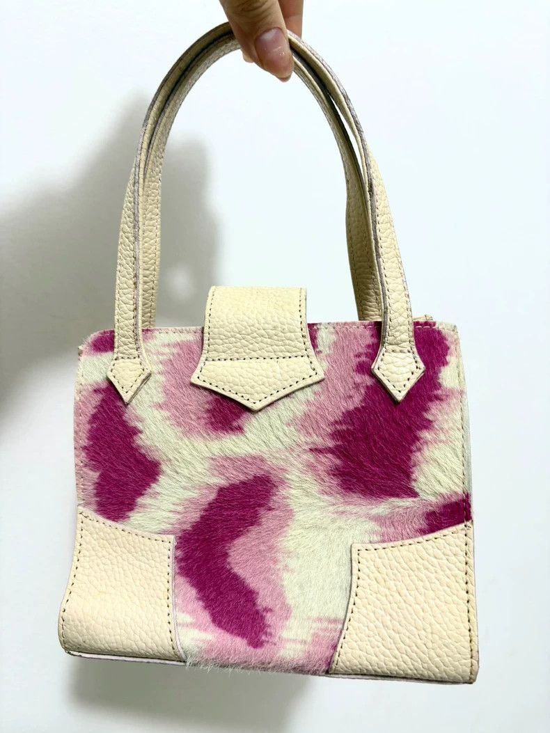 Vivienne Westwood Vivienne Westwood size os Pink leopard print horsehair hand Size ONE SIZE - 4 Thumbnail