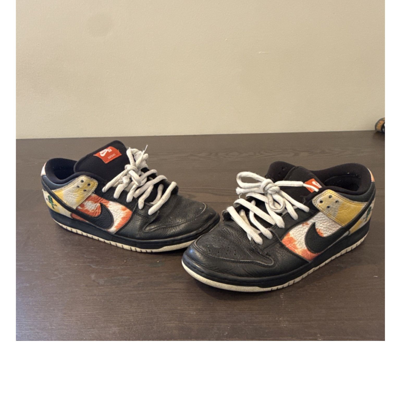 Nike Nike SB Dunk Low Tie-Dye Raygun Size US 11 / EU 44 - 1 Thumbnail