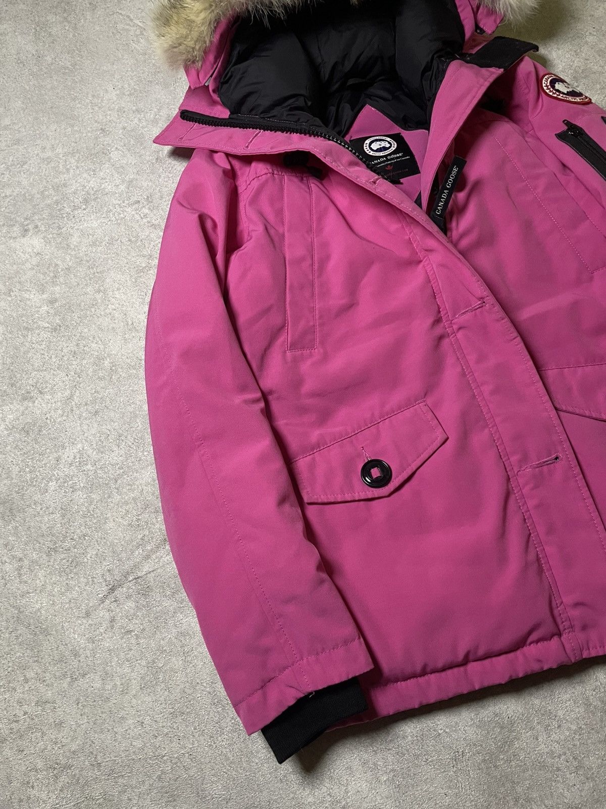 Canada Goose Canada Goose Montebello Puffer Parka Very Rare Size M / US 6-8 / IT 42-44 - 3 Thumbnail
