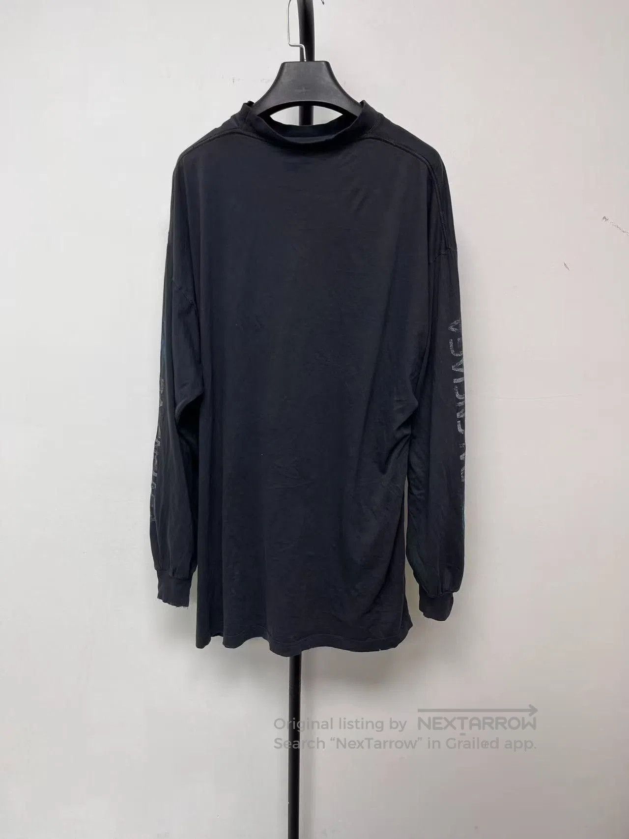 Balenciaga Balenciaga Men's Logo Print Long Sleeve T-Shirt. Size US S / EU 44-46 / 1 - 2 Thumbnail